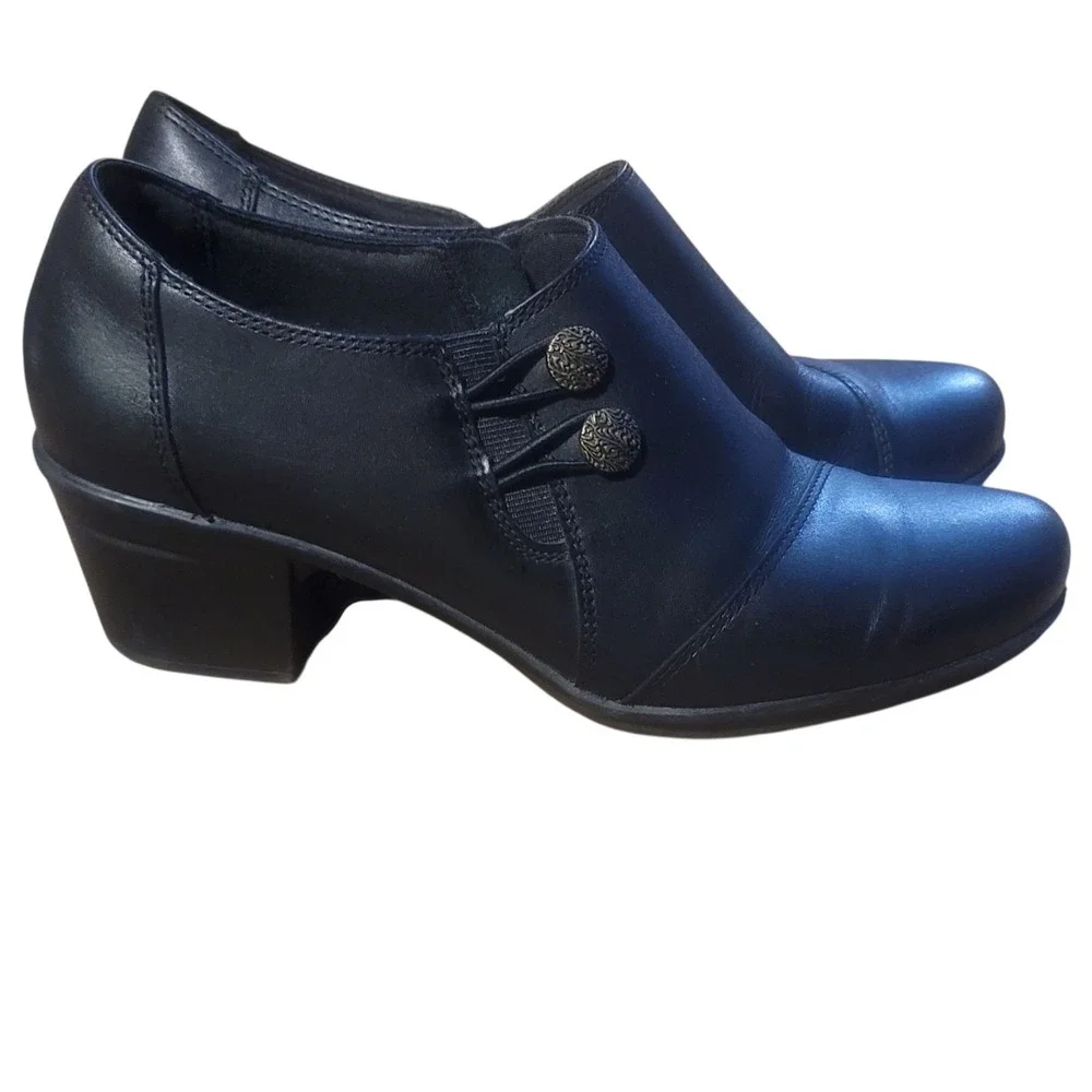 Clarks Collection 8.5 Black Leather Button Zip Ankle Booties Shooties Block Heel